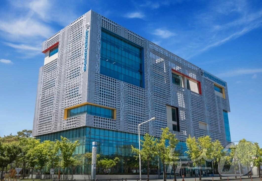 본문 이미지 - 한국로봇산업진흥원 전경