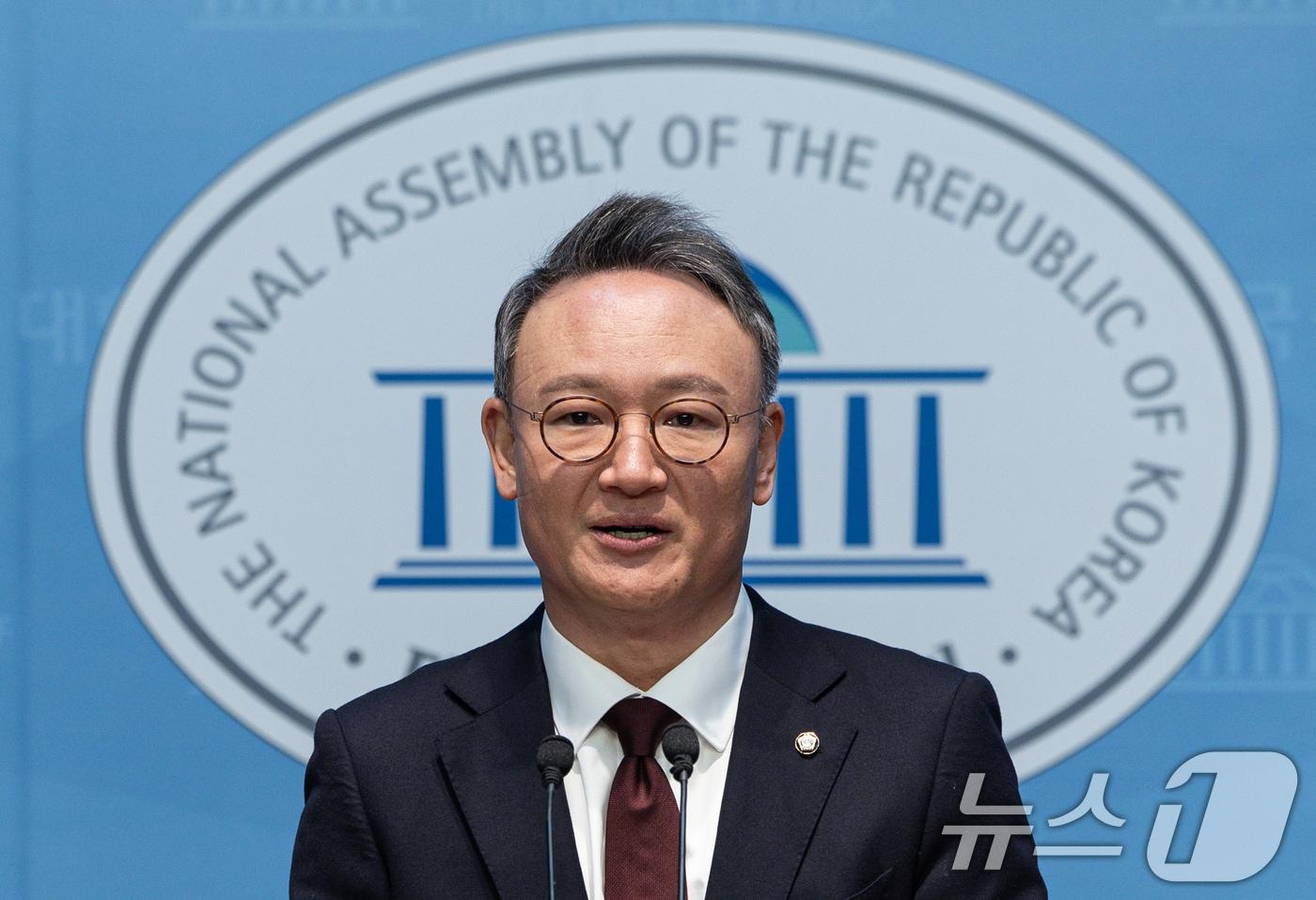 안상훈 국민의힘 의원이 19일 오전 서울 여의도 국회 소통관에서 &#39;청년·미래세대를 위한 연금개혁&#39;을 주제로 기자회견을 하고 있다. 2025.2.19/뉴스1 ⓒ News1 이재명 기자