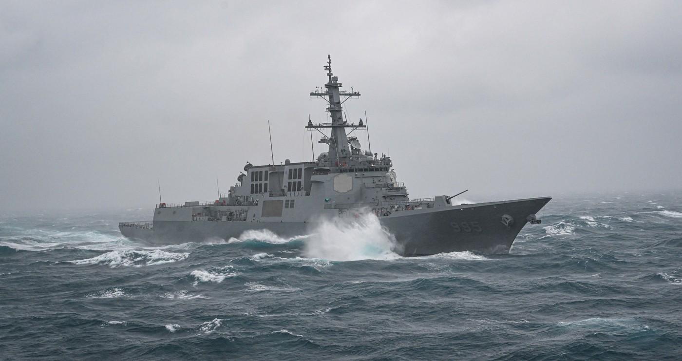 지난 1일 제주 앞바다에서 이지스구축함 정조대왕함이 기동함대의 모항인 해군제주기지를 향해 힘차게 항진하고 있다. (해군 제공) 2025.2.2/뉴스1