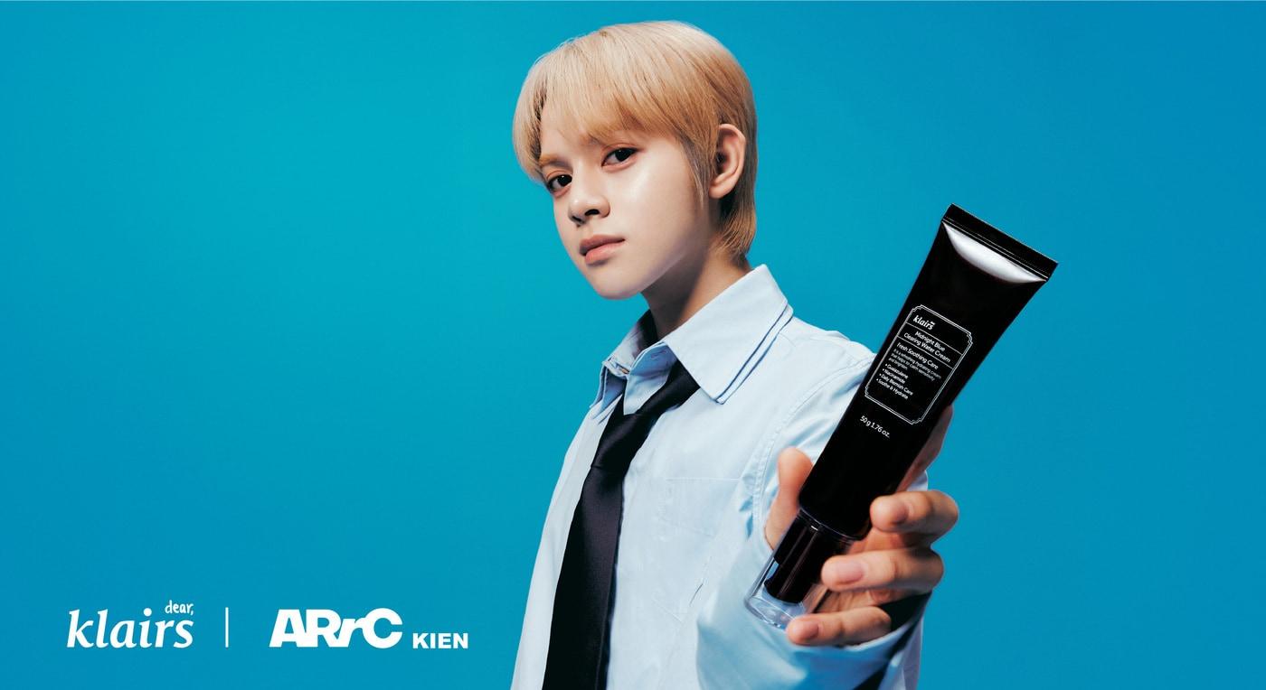 디어,클레어스(클레어스)가 미스틱스토리 소속 신인 보이그룹 아크(ARrC)의 멤버 끼엔을 베트남 현지 앰배서더로 발탁했다.(디어,클레어스제공)