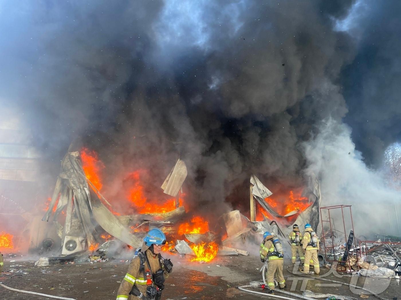 본문 이미지 - 화재현장(경기도소방재난본부 제공.재판매 및 DB금지)