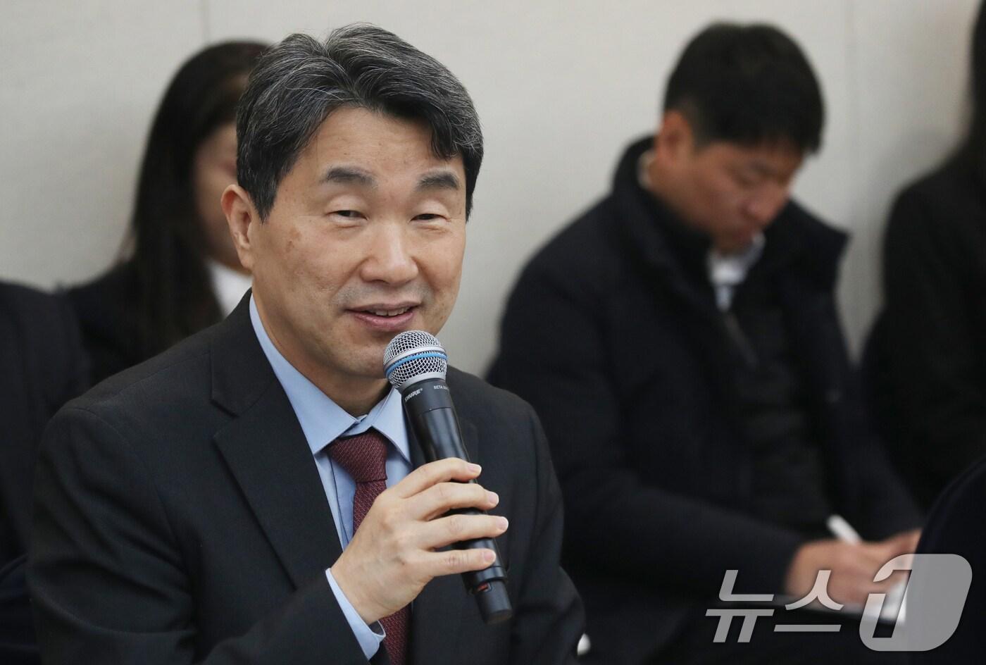 본문 이미지 - 이주호 대통령 권한대행 부총리 겸 교육부 장관이 2월 21일 제주국제컨벤션센터에서 열린 '2025 APEC 교육장관회의 계기 글로벌 교육협력을 위한 제주간담회'에서 개회사를 하고 있다. /뉴스1 ⓒ News1 오현지 기자