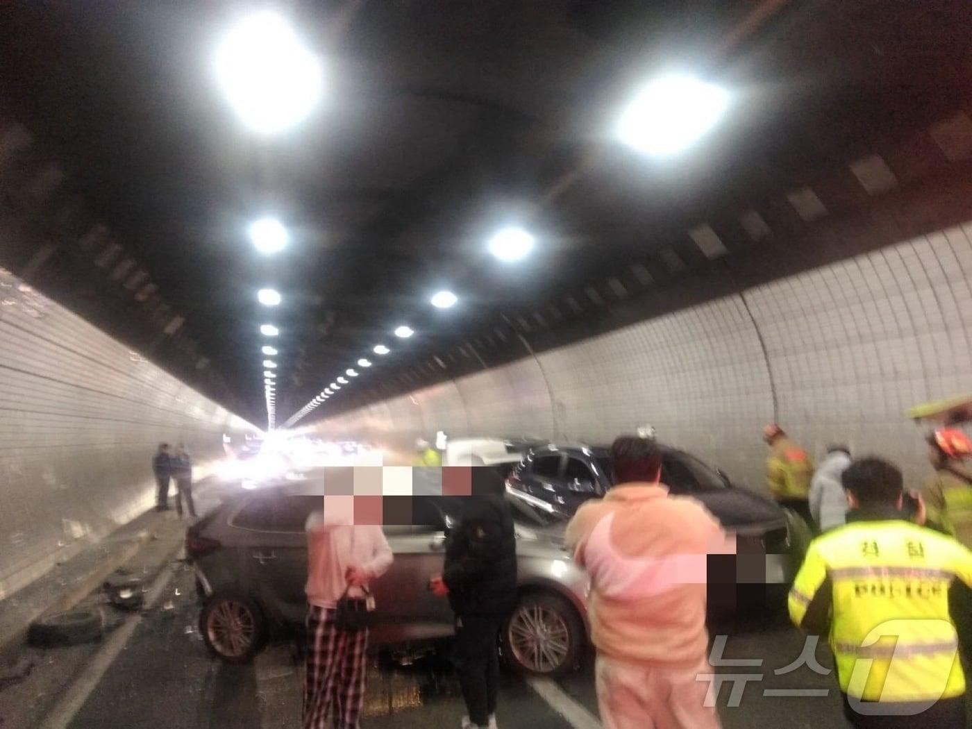 본문 이미지 - 사고 현장. (경기도소방재난본부 제공. 재판매 및 DB 금지) 2025.2.21/뉴스1