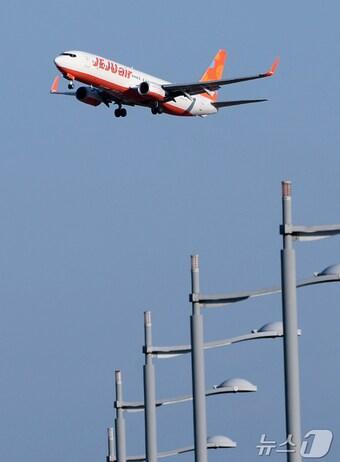 본문 이미지 - 제주항공 항공기. 2025.2.21/뉴스1 ⓒ News1 권현진 기자