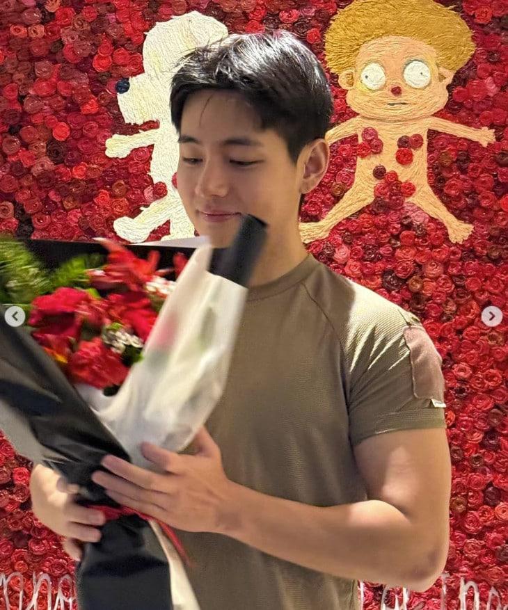 본문 이미지 - 사진=뷔 인스타그램