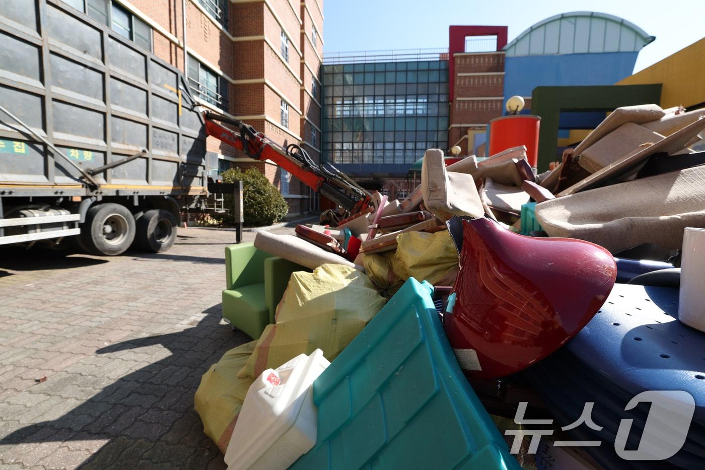 올해 3월 1일자로 폐교한 경기 안산시 상록구 경수초등학교. /뉴스1 ⓒ News1 김영운 기자