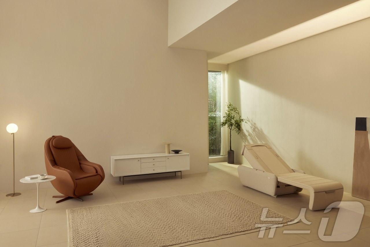 본문 이미지 - 세라젬이 2025 APEC 정상회의에 후원하는 마스터V9과 파우제M6 제품.(세라젬 제공)