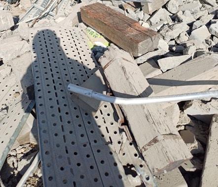 본문 이미지 - 서울세종고속도로 안성구간 사고 현장 모습.(독자 제공)