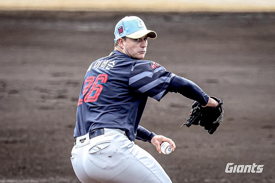 본문 이미지 - 롯데 자이언츠의 새 외국인 투수 터커 데이비슨. (롯데 자이언츠 제공)