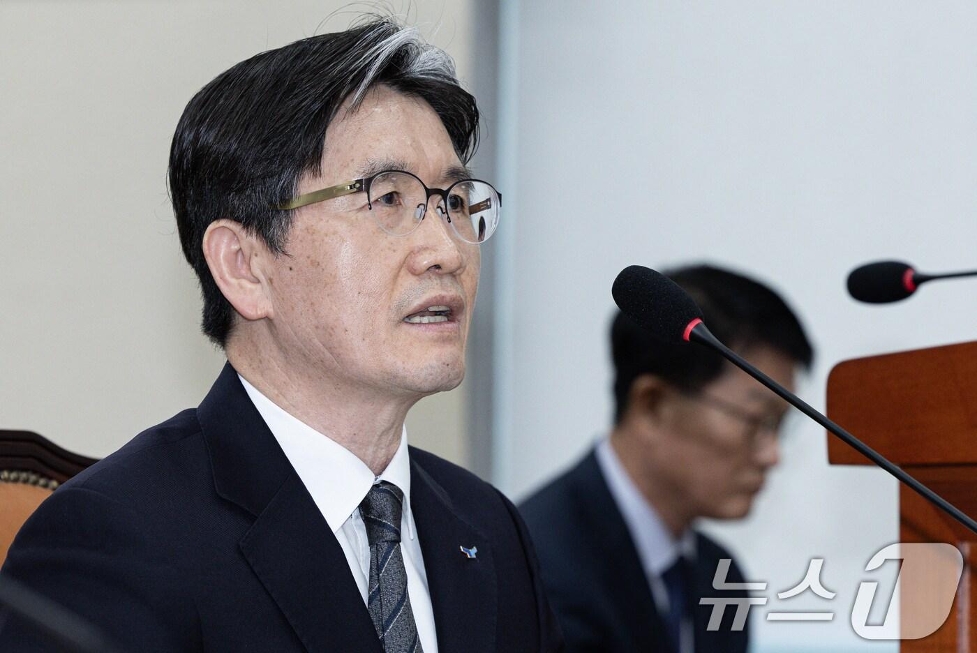 오동운 고위공직자범죄수사처(공수처) 처장이 25일 오전 서울 여의도 국회에서 열린 윤석열 정부의 비상계엄 선포를 통한 내란 혐의 진상규명 국정조사 제5차 청문회에서 의원 질의에 답변하고 있다. 2025.2.25/뉴스1 ⓒ News1 이재명 기자