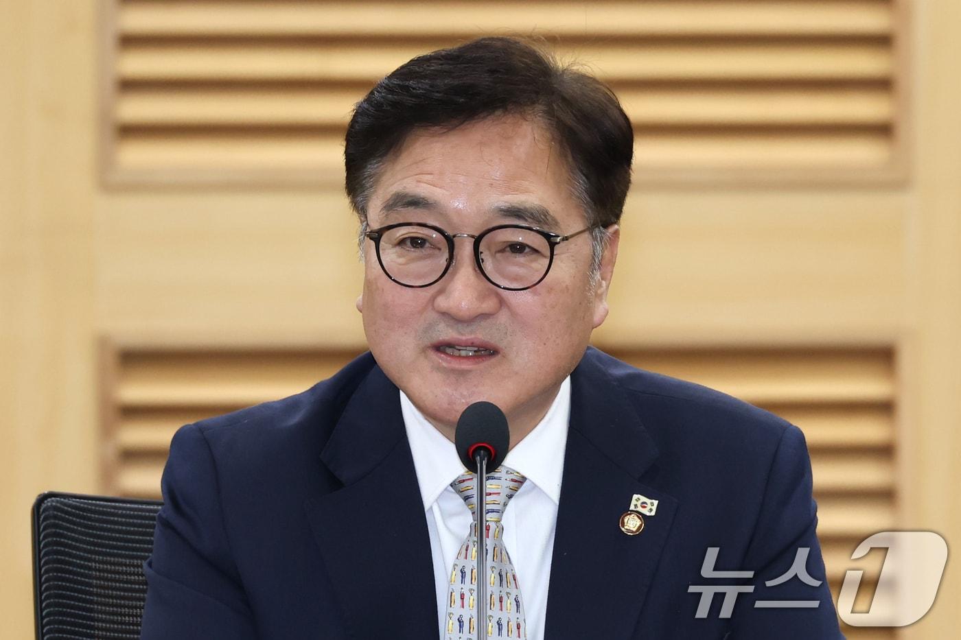 우원식 국회의장이 25일 오후 서울 여의도 국회 의원회관에서 열린 장발장은행 10주년 기념 정책토론회에 참석해 축사하고 있다. 2025.2.25/뉴스1 ⓒ News1 이광호 기자