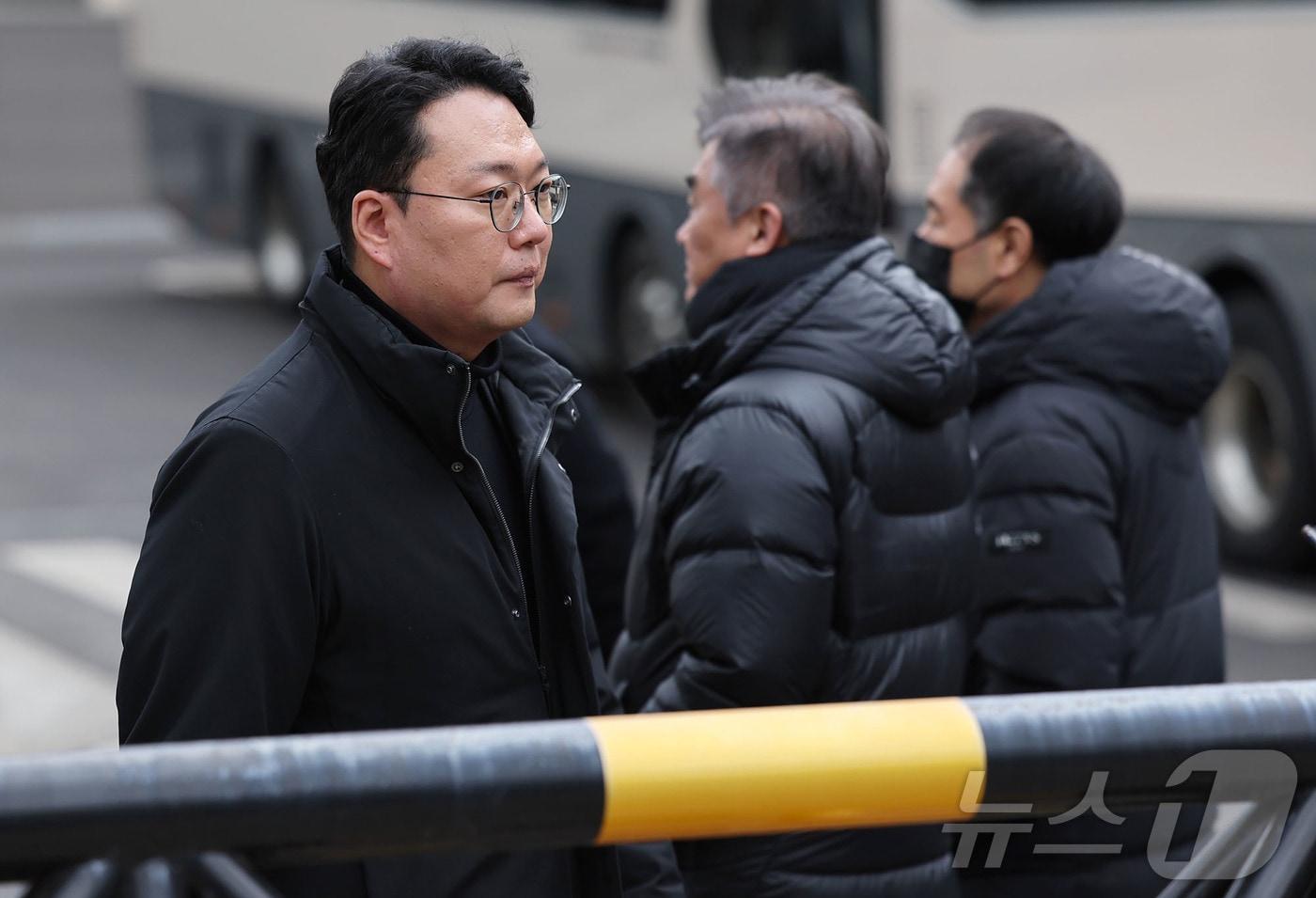 천하람 개혁신당 의원이 25일 오후 서울 종로구 헌법재판소에서 열린 윤석열 대통령 탄핵심판 최종 변론에 참관하기 위해 입장하고 있다. 2025.2.25/뉴스1 ⓒ News1 사진공동취재단