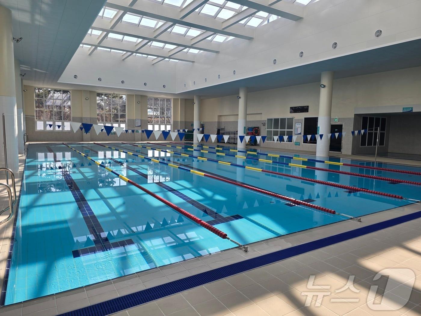 본문 이미지 - 전북 익산 수도산스포츠센터 내 수영장 모습(익산시 제공. 재판매 및 DB금지)2025.2.25/뉴스1
