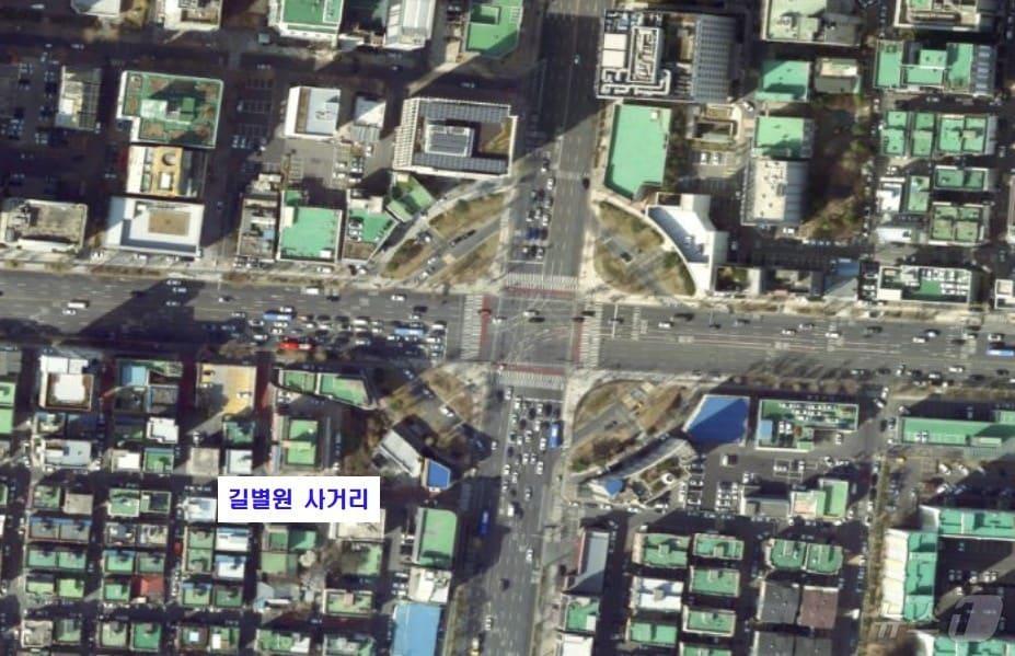 본문 이미지 - 교통사고 잦은 곳 개선사업 관련 자료사진(인천시 제공) / 뉴스1