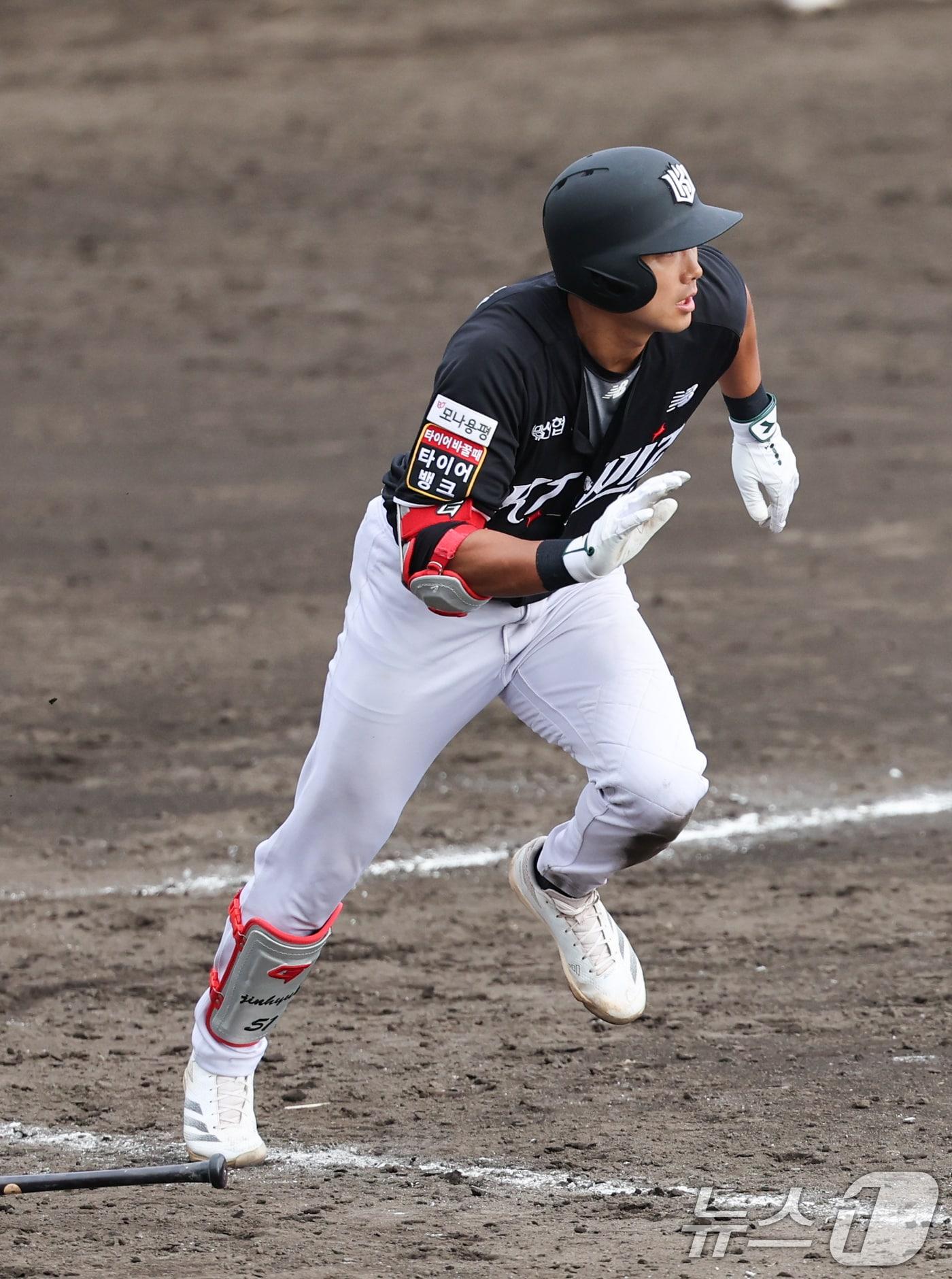 본문 이미지 - KT 위즈 장진혁. 2025.2.26/뉴스1 ⓒ News1 허경 기자