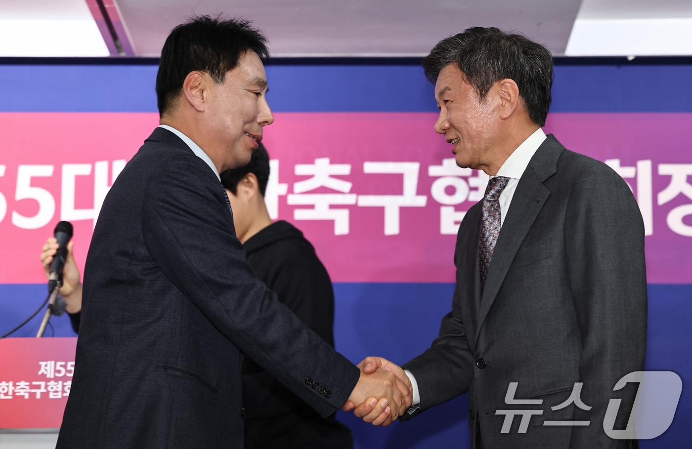 본문 이미지 - 정몽규 회장이 사퇴하면서 차기 회장직에 대해 도전할 이가 누구인지에 대해 관심이 쏠린다. 2025.2.26 ⓒ 뉴스1 김도우 기자