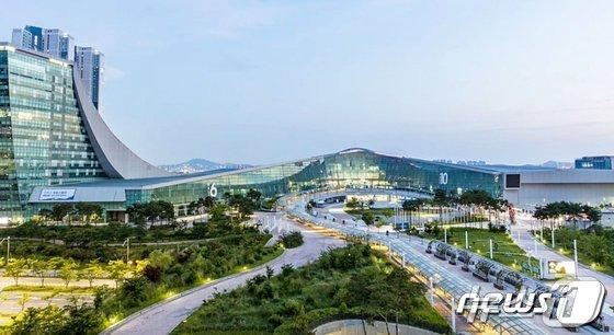 본문 이미지 - 킨텍스 제2전시장 전경