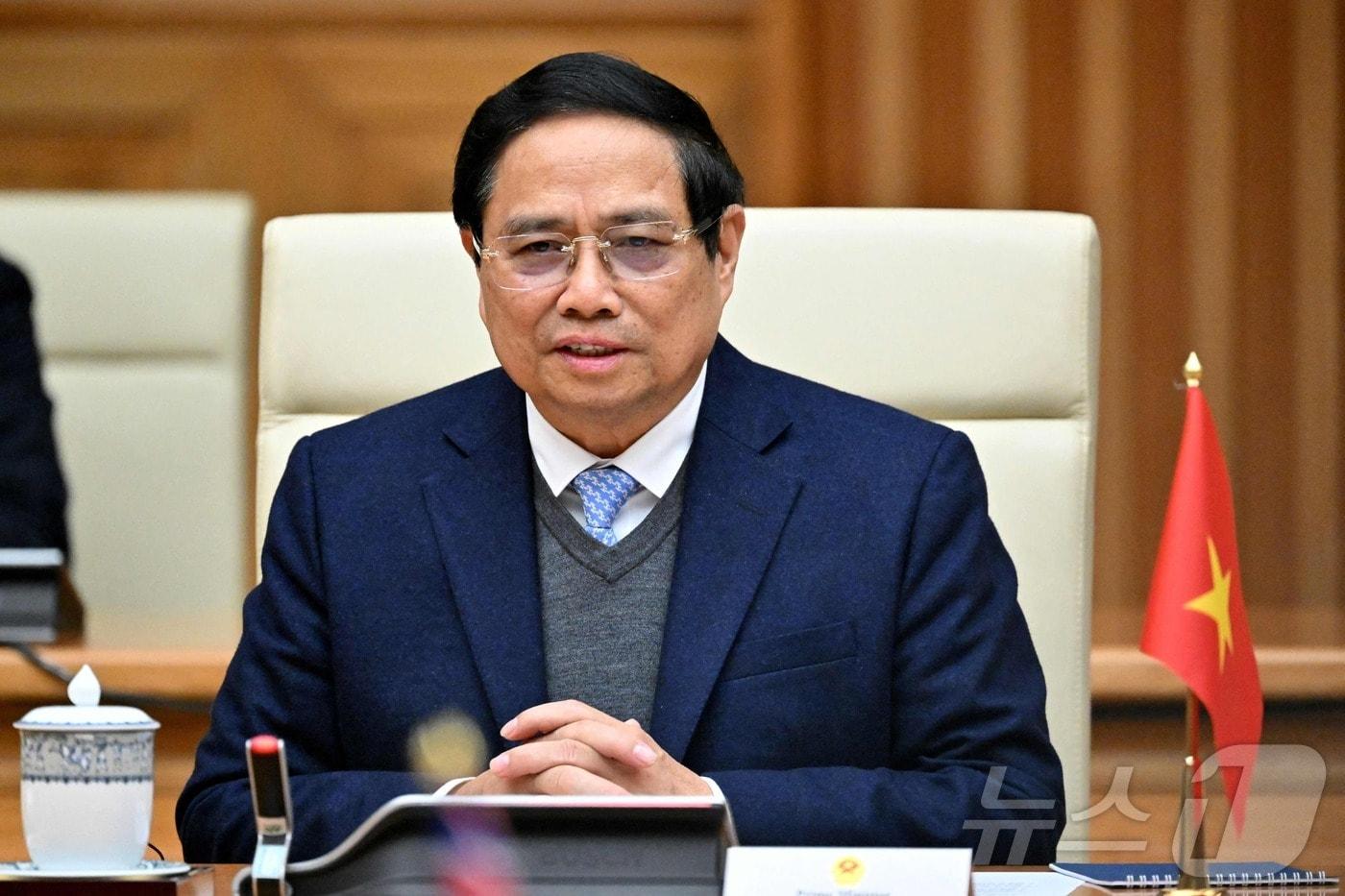 팜 민 찐 베트남 총리가 26일(현지시간) 하노이 정부 청사에서 크리스토퍼 럭슨 뉴질랜드 총리와 회담을 하고 있다. 2025.02.27 ⓒ AFP=뉴스1 ⓒ News1 우동명 기자