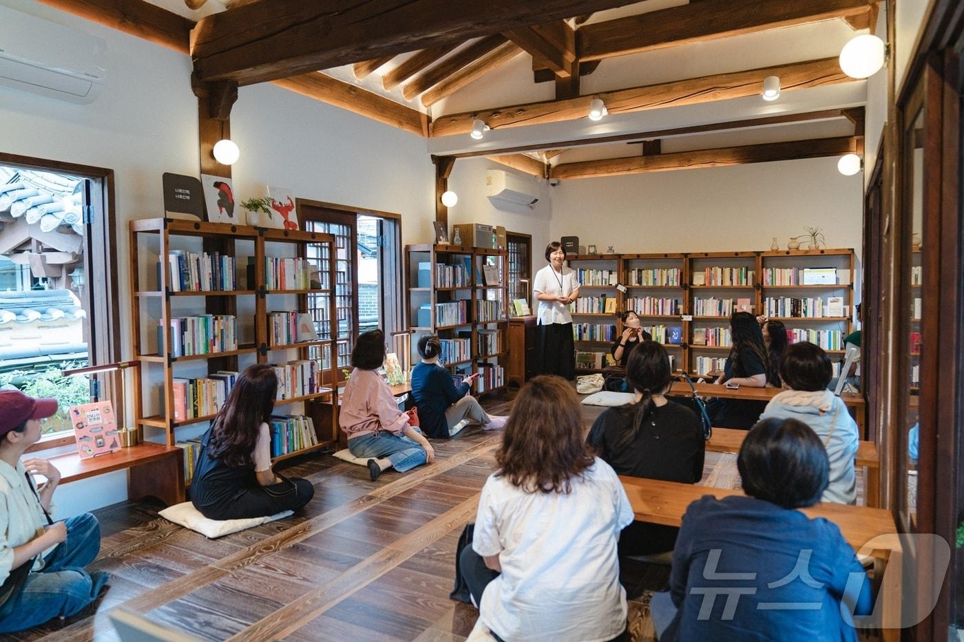 전주시는 '2025 전주 도서관 여행 프로그램'을 운영한다고 27일 밝혔다.자료사진(전주시 제공. 재판매 및 DB금지)2025.2.27/뉴스1