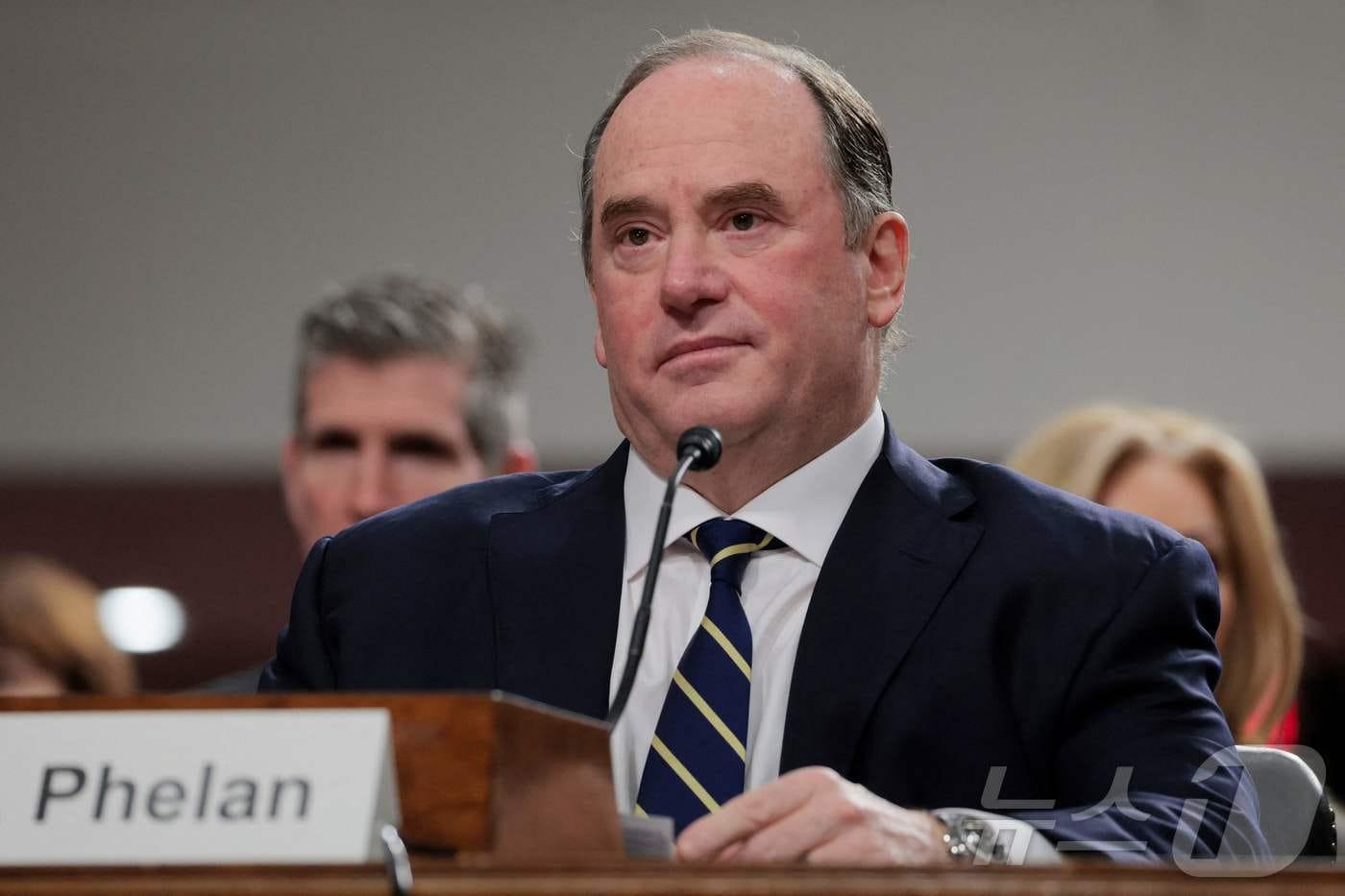 존 펠란 해군 장관&#40;Secretary of the U.S. Navy&#41; 지명자가 27일&#40;현지시간&#41; 미 상원 군사위 인준 청문회에 출석해 질문에 답변하고 있다. 2025.02.27.  ⓒ AFP=뉴스1