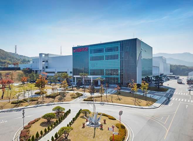 본문 이미지 - 서울우유 양주 건물 전경(서울우유 제공).