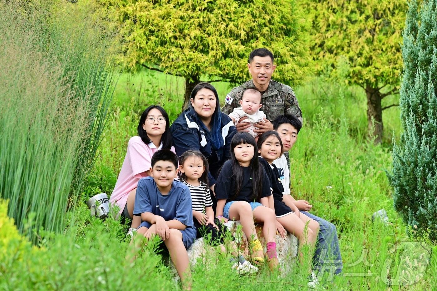 보령 원산도에 전입한 고태진 씨 가족. (보령시 제공)/뉴스1