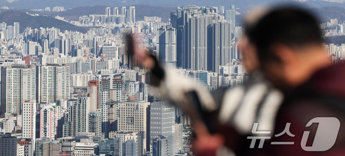 서울 남산에서 바라본 아파트 단지 모습. 2025.2.3/뉴스1 ⓒ News1 허경 기자