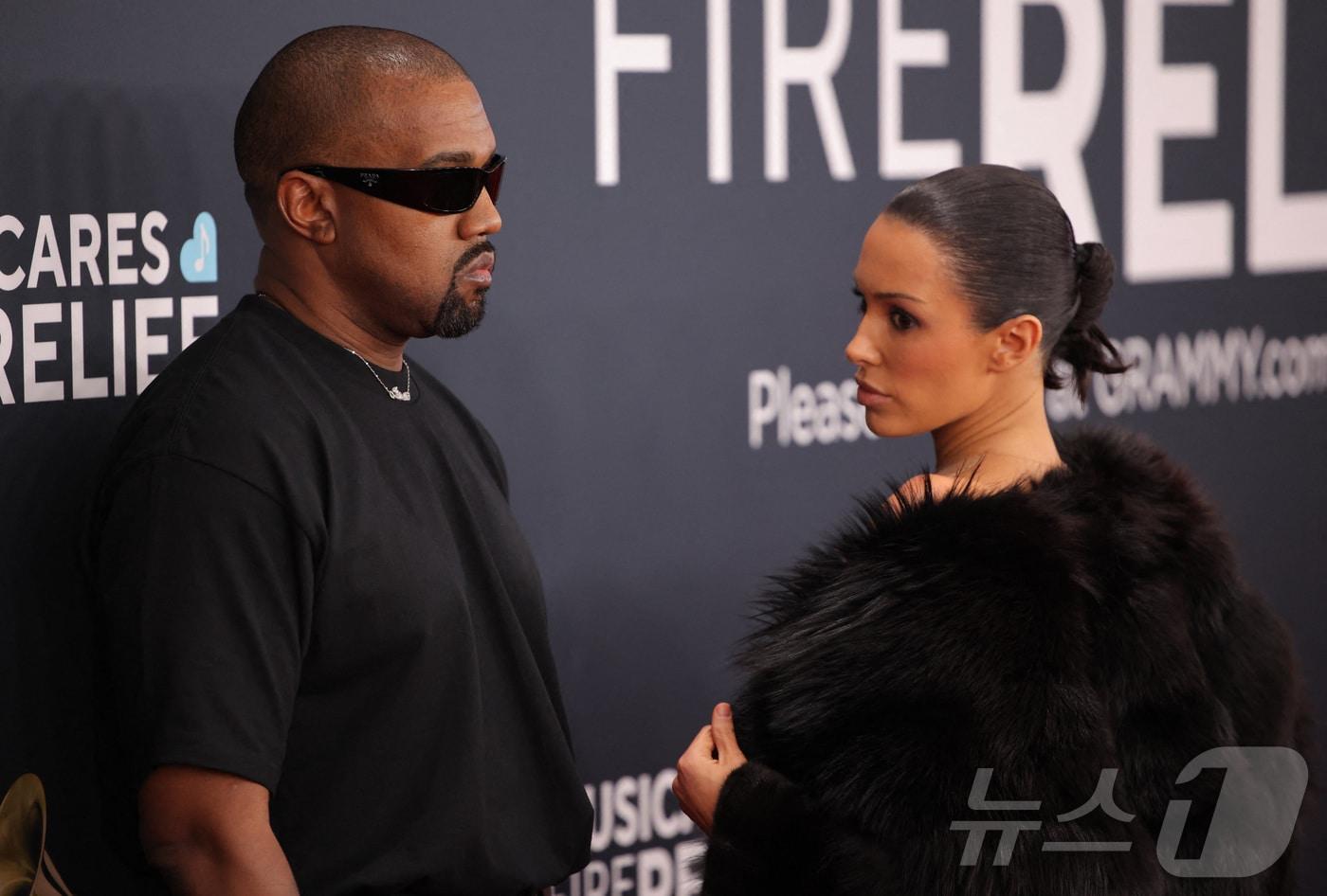 카녜이 웨스트(왼쪽)와 비앙카 센소리 ⓒ 로이터=뉴스1