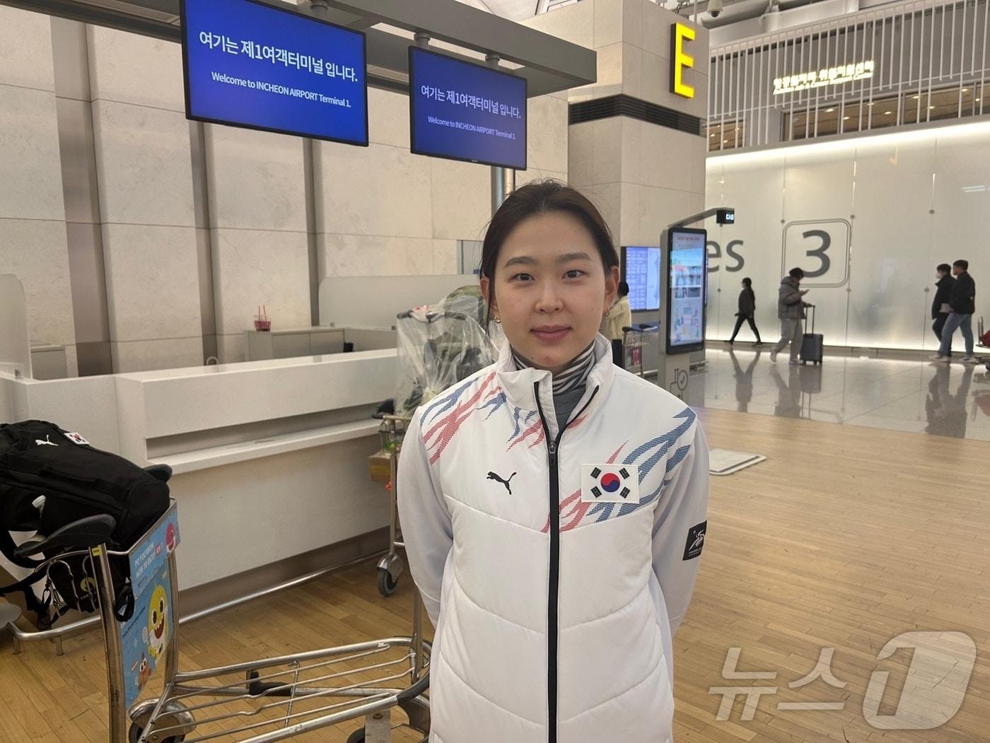 본문 이미지 -  3일 중국 하얼빈으로 출국을 앞두고 인천공항에서 만난 스피드스케이팅 간판 김민선. 2025.2.3/뉴스1 ⓒ News1 문대현 기자