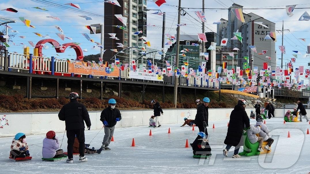 본문 이미지 - 보은군이 운영한 겨울철 눈썰매장 모습 (보은군 제공) /뉴스1 