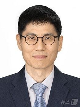 본문 이미지 - 제52대 한국은행 전북본부장에 부임하는 김경욱 신인 본부장(한국은행 제공)2025.2.4/뉴스1