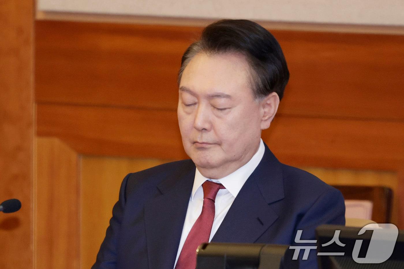 윤석열 대통령이 4일 서울 종로구 헌법재판소에서 열린 탄핵심판 5차 변론기일에 출석해 있다. 2025.2.4/뉴스1 ⓒ News1 사진공동취재단