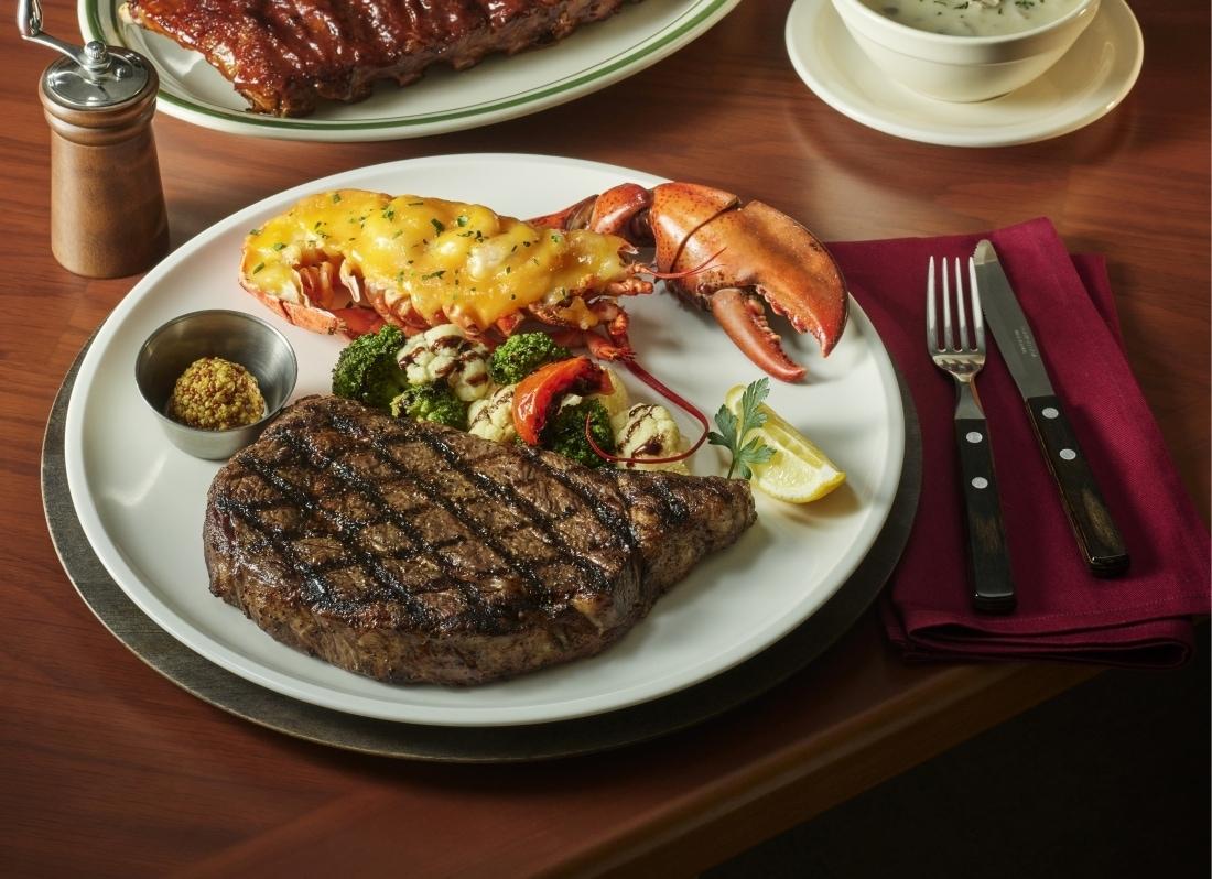 본문 이미지 - 아웃백 블랙라벨 스테이크&#40;다이닝즈브랜드 제공&#41;.