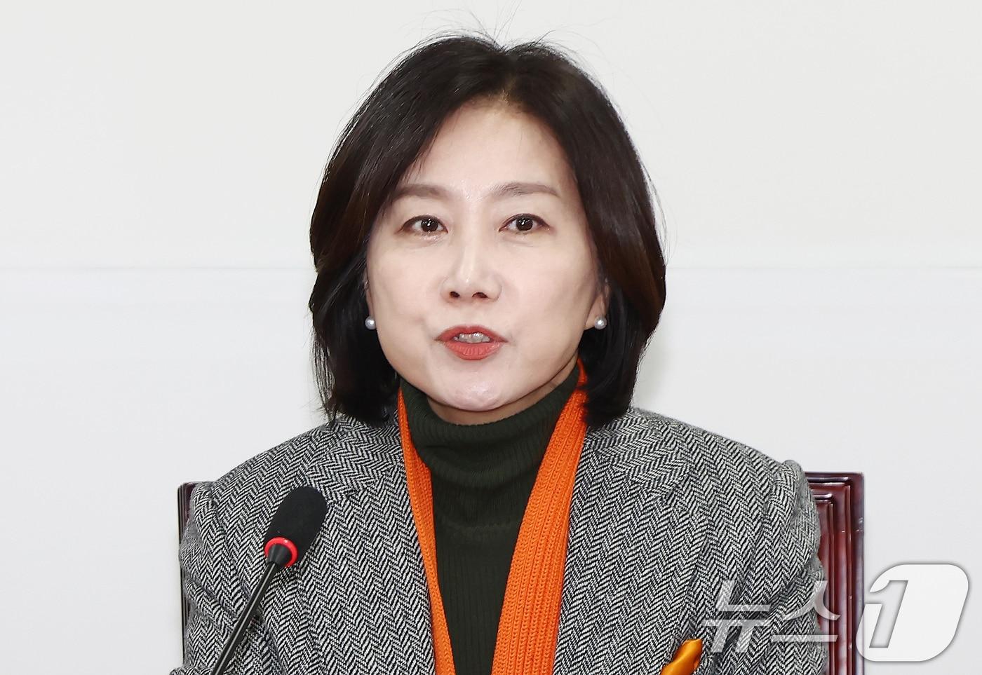 허은아 개혁신당 대표가 5일 오전 서울 여의도 국회에서 열린 최고위원회의에서 모두 발언을 하고 있다. 2025.2.5/뉴스1 ⓒ News1 김민지 기자