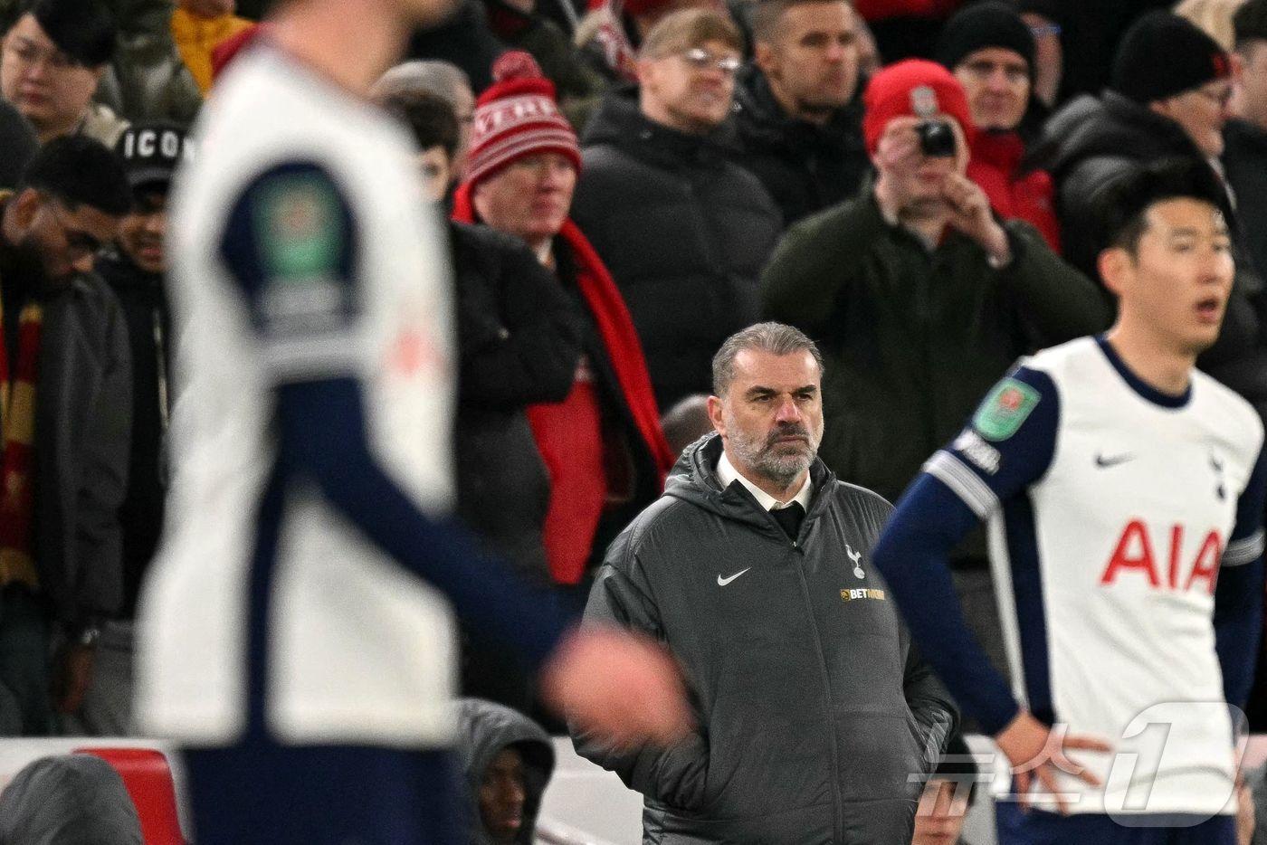 리그컵 결승 진출에 실패한 토트넘의 엔제 포스테코글루 감독. ⓒ AFP=뉴스1