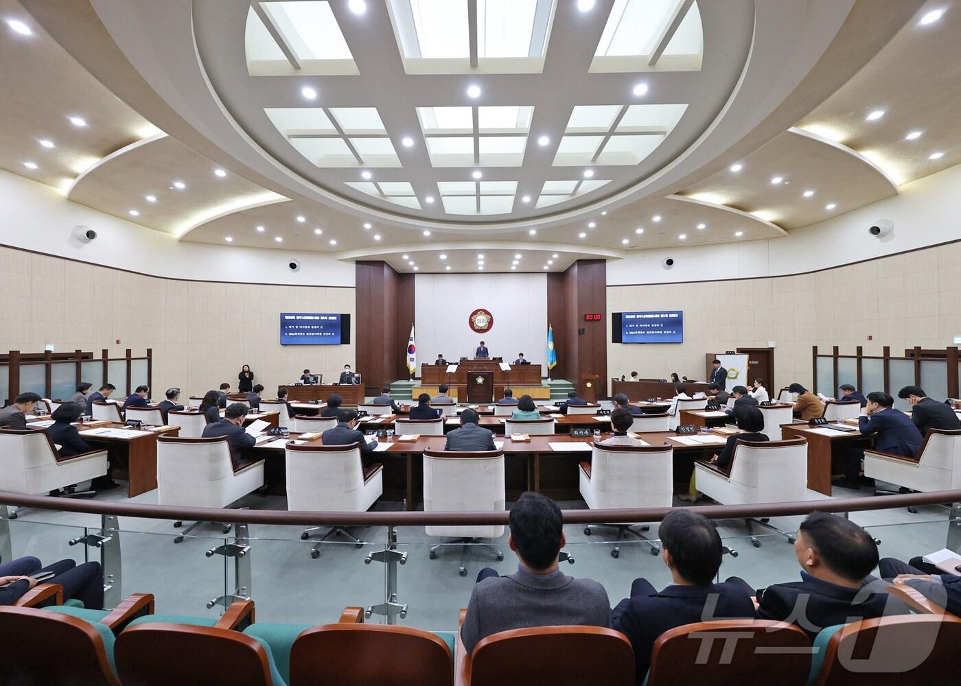 본문 이미지 - 강원 원주시의회가 10일부터 14일까지 제256회 임시회를 열고, 41건의 안건 심의를 위한 일정을 소화한다. &#40;원주시의회 제공. 재판매 및 DB금지&#41; 2025.3.10/뉴스1