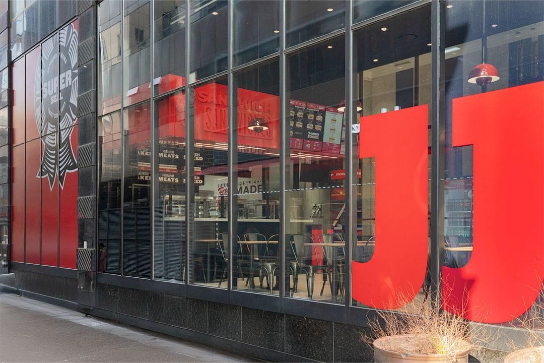 본문 이미지 - 지미존스(Jimmy John’s)  역삼점 외부 전경 / 사진=지미존스( 제공