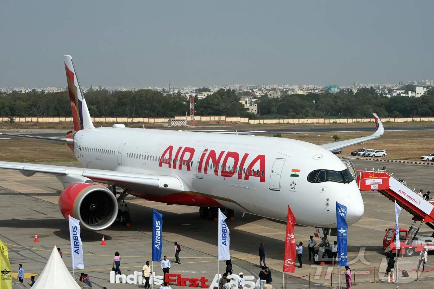본문 이미지 - 에어인디아의 에어버스 A530. ⓒ AFP=뉴스1