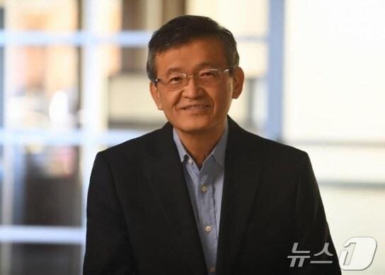 본문 이미지 - 립부 탄 인텔 신임 CEO - 회사 홈피 갈무리 