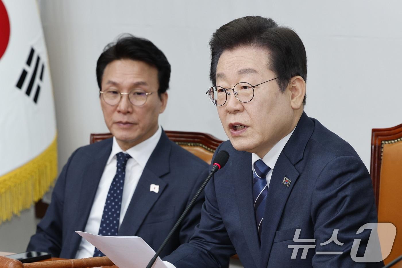 이재명 더불어민주당 대표가 17일 오전 서울 여의도 국회에서 열린 최고위원회의에 참석해 모두 발언하고 있다. 2025.3.17/뉴스1 ⓒ News1 안은나 기자