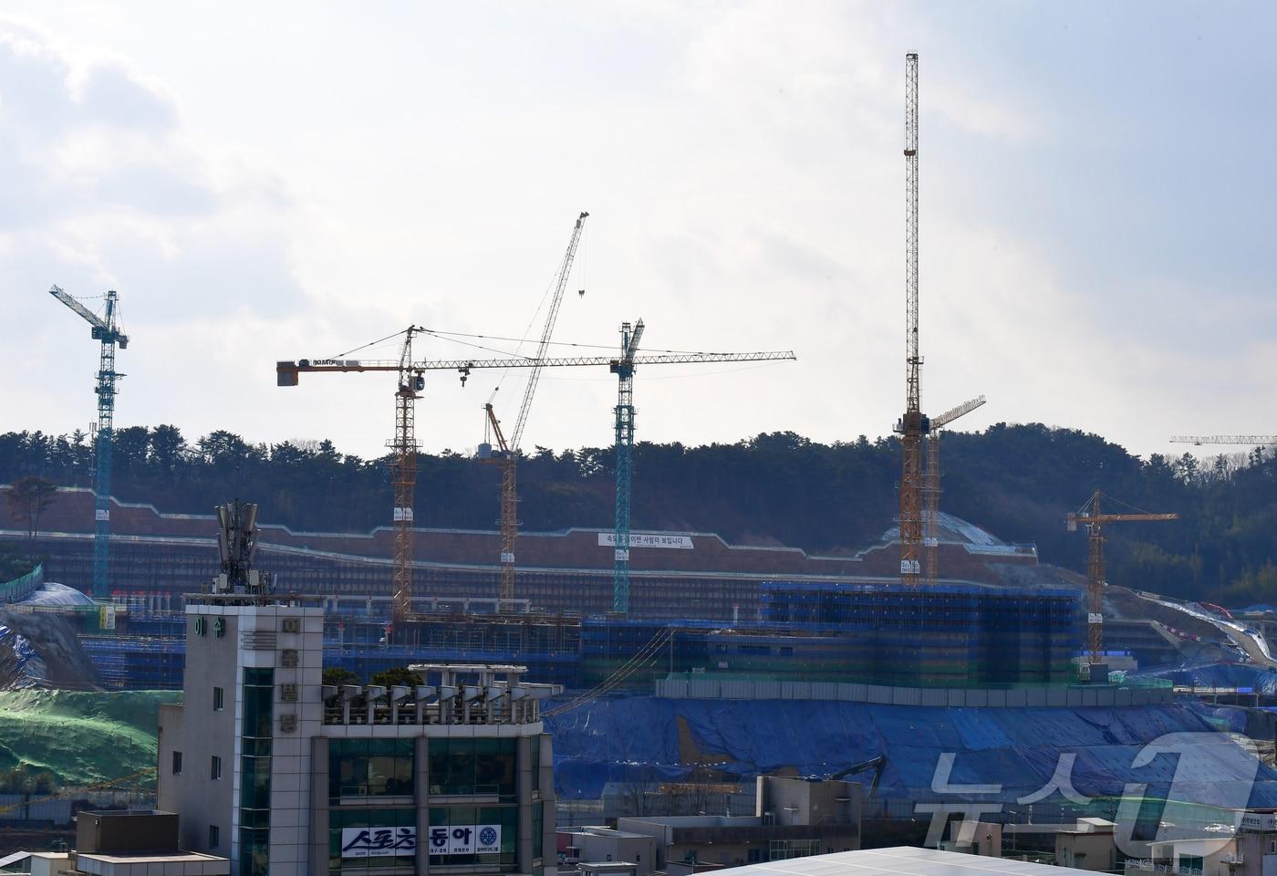 경북 포항 상생근린공원 공동주택사업(아파트) 현장 모습.. 2025.3.18/뉴스1 최창호 기자  