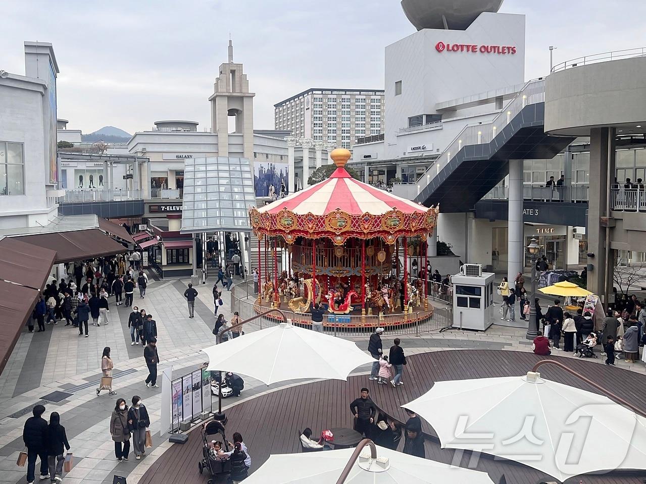 본문 이미지 - 대구 롯데아울렛은 오는 23일까지 '뉴 시즌 세일 스타트'을 진행한다. 사진은 이시아폴리스점 전경.(롯데아울렛 제공. 재판매 및 DB 금지)