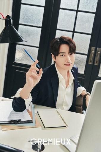 본문 이미지 - '다니엘 크레뮤' 모델로 발탁된 배우 이준혁(CJ온스타일 제공)