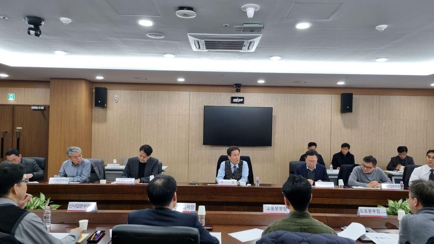 한국도로공사 제설대책회의 모습.&#40;한국도로공사 제공&#41;