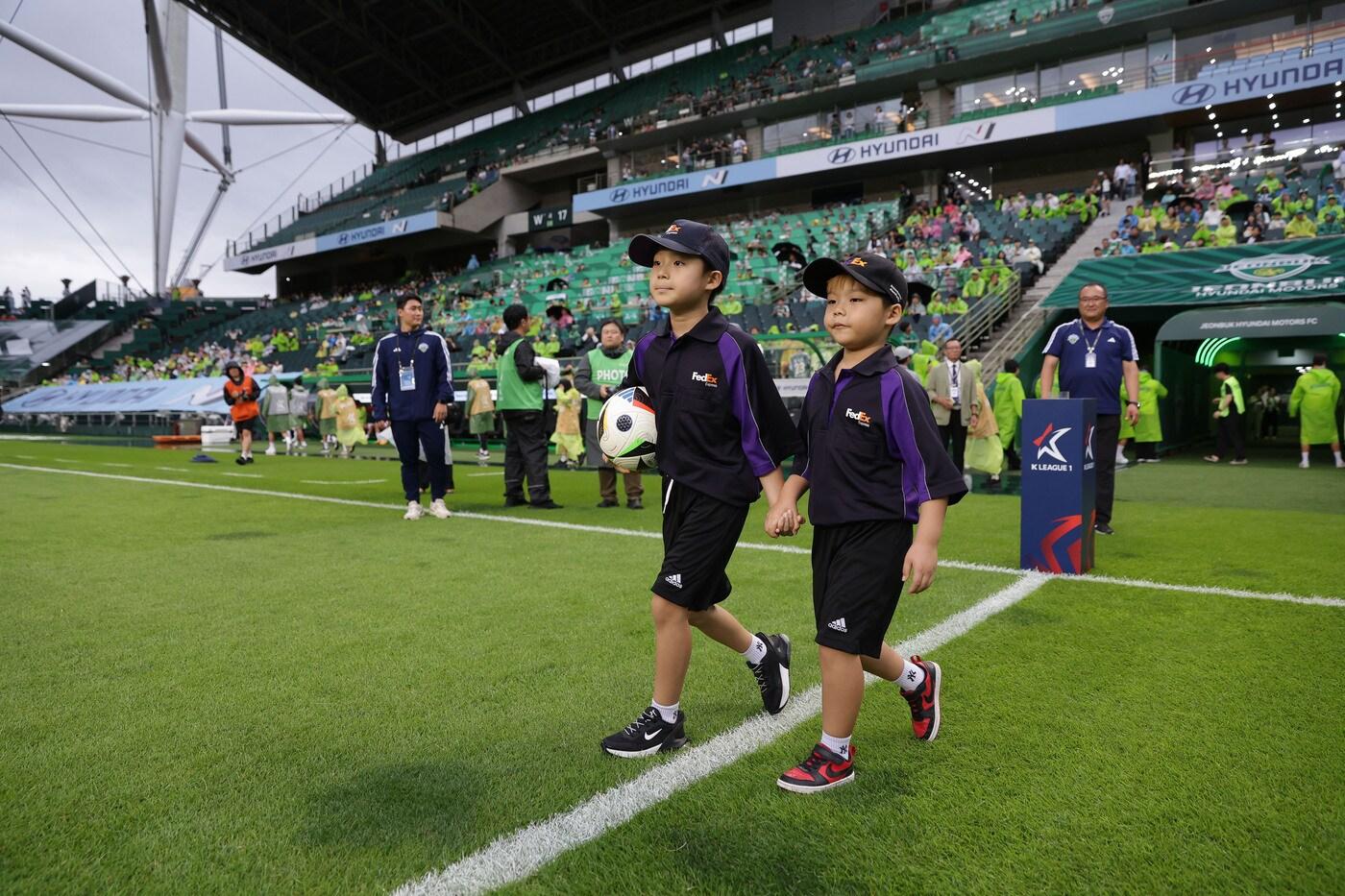 본문 이미지 - K리그가 페덱스와 3년 연속 협업을 이어간다. (한국프로축구연맹 제공)