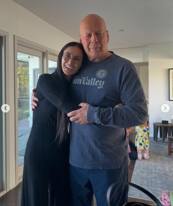 본문 이미지 - 데미 무어 인스타그램