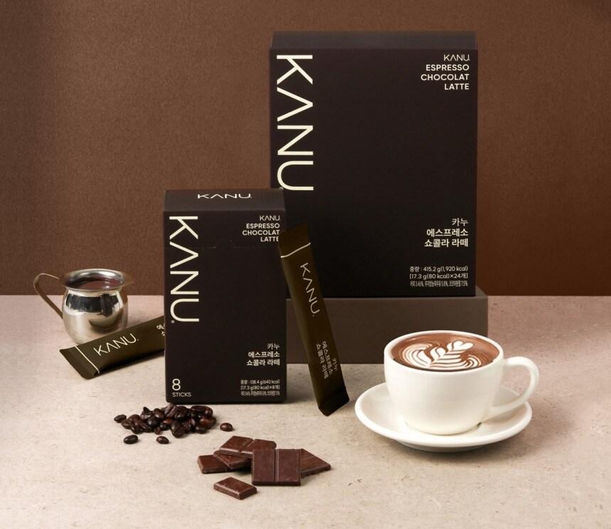 본문 이미지 - 동서식품 '카누 에스프레소 쇼콜라 라떼'.(동서식품 제공) 