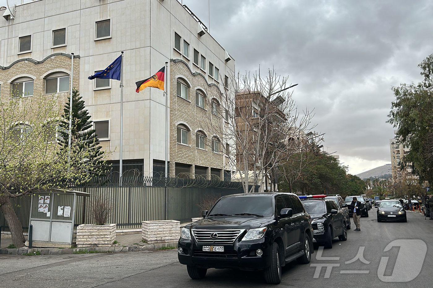 시리아 다마스커스에 문을 연 독일 대사관. ⓒ AFP=뉴스1