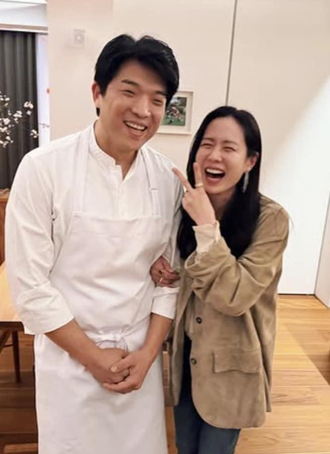 본문 이미지 - 배우 손예진 인스타그램