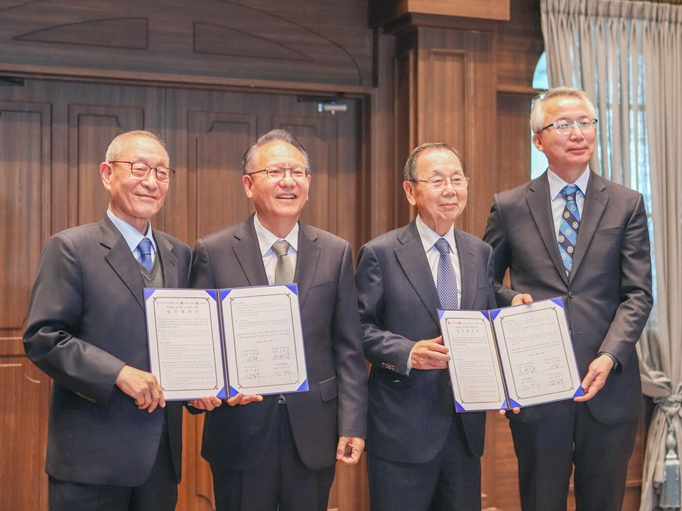 본문 이미지 - 호서대와 나사렛대가 24일 업무협약을 체결하고 학교법인 및 대학 간 통합을 추진하기로 했다. (호서대 제공. 재판매 및 DB금지)/뉴스1